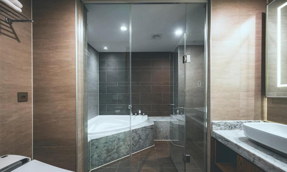 Wonju City Hotel Hyeoksin Eksteriør billede