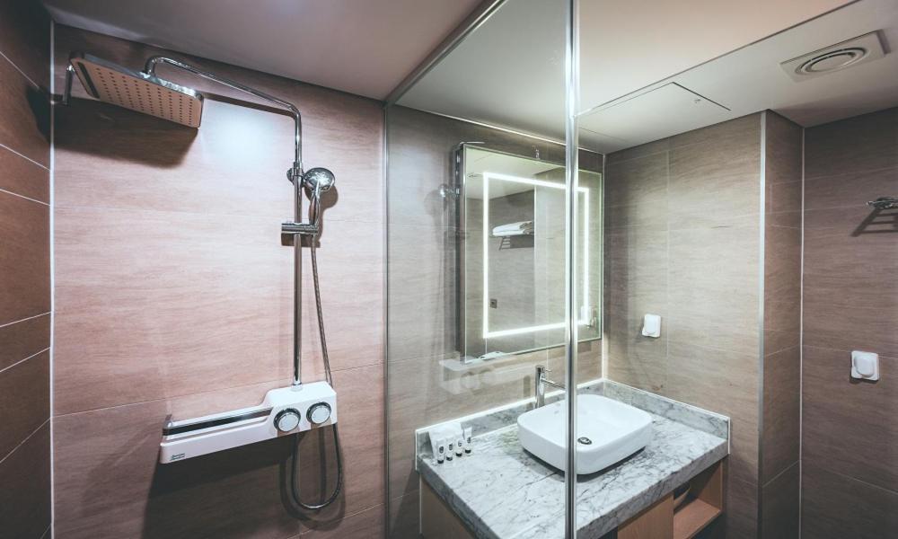 Wonju City Hotel Hyeoksin Eksteriør billede
