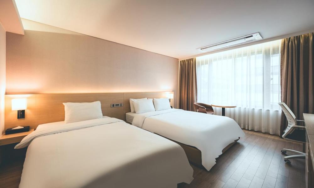 Wonju City Hotel Hyeoksin Eksteriør billede