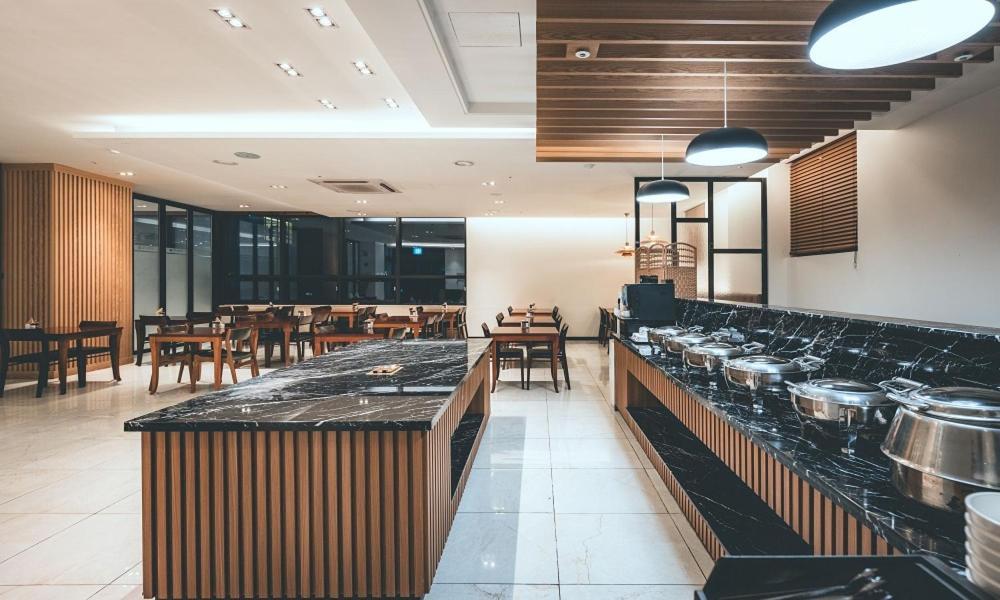 Wonju City Hotel Hyeoksin Eksteriør billede
